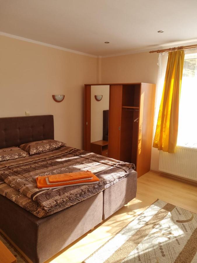 מונטלה מיק Hotel Felix מראה חיצוני תמונה